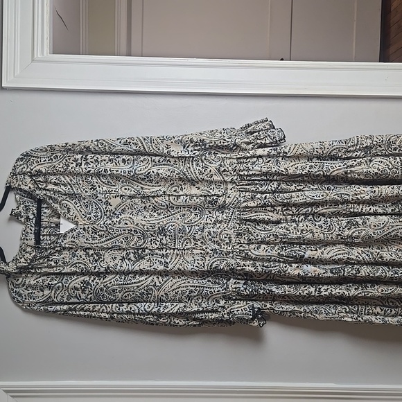 O.P.T.-NWT-Long Sleeve Tiered Dress Boho Paisley Print Midi-Size M - Picture 4 of 17